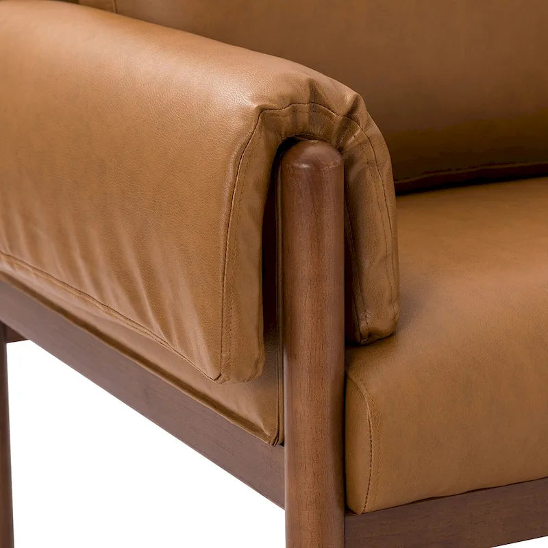 Comoda poltrona da salotto lucida con base in legno massello