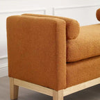 Elegante panca imbottita, con gambe in legno